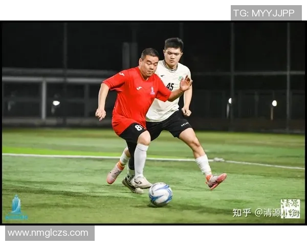 足球明星风采尽显精彩瞬间图片大全欣赏让我们一起感受他们的魅力与激情 足球明星风采尽显精彩瞬间图片大全欣赏让我们一起感受他们的魅力与激情